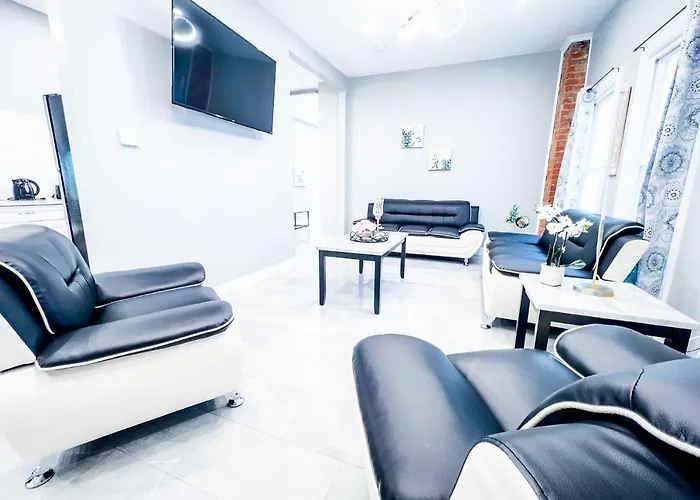 Perfect 6Br Stay Near Niagara Falls & Attractions