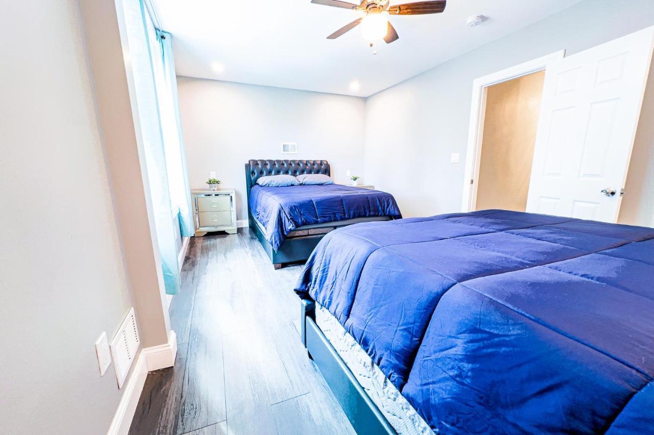 Perfect 6br Near & Attractions